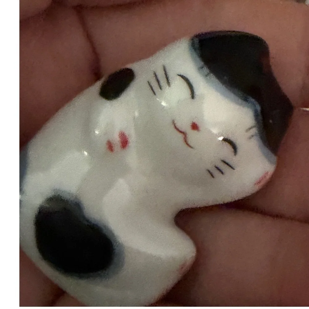 Ceramic Cat Figurine Black White Sleeping Cute Animal Desk Ornament‎